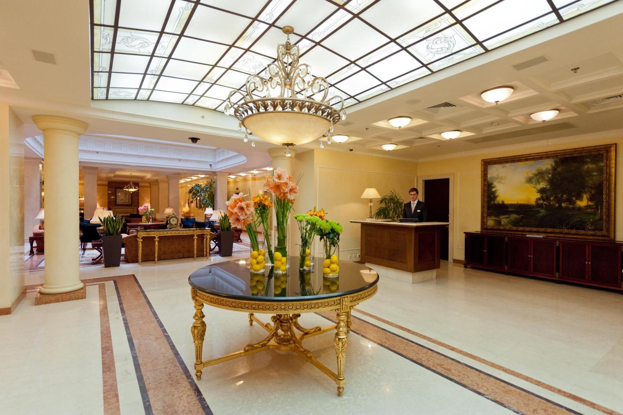 Opera Hotel - The Leading Hotels Of The World Kiev Exteriör bild